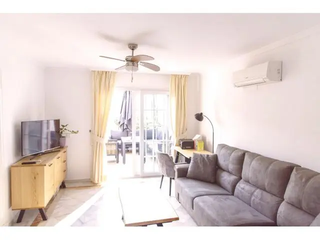 Apartamento en Mijas Golf con Vistas a la Montaña y 4 Piscinas