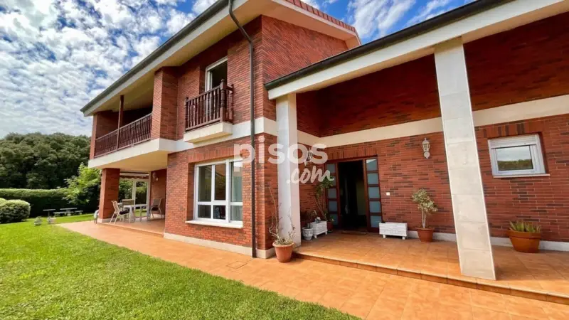 Chalet en Venta Somo Cerca de la Playa 5 Dormitorios Jardin Garaje