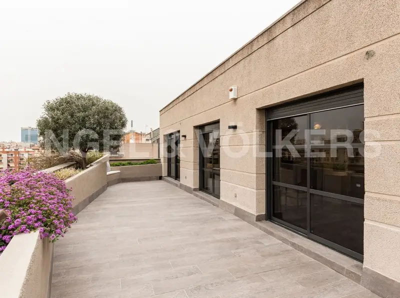 Atico Duplex 300m2 Terraza 75m2 Nova Esquerra Eixample