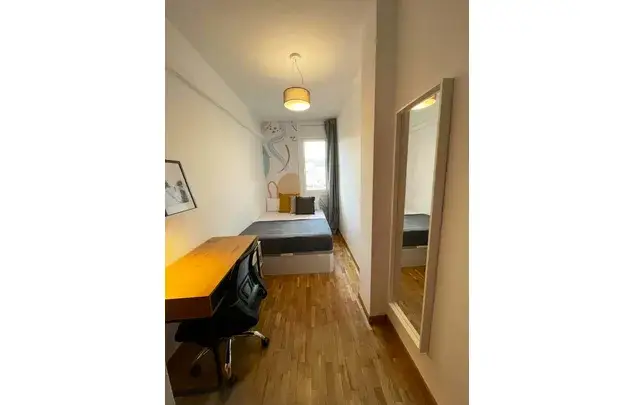 Habitaci
ón 162m
² Barcelona Alquiler Media Estancia