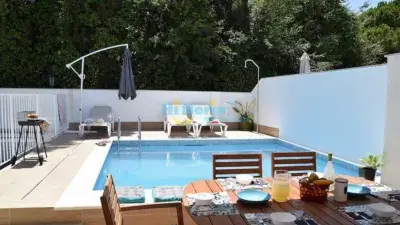 Casa en Alquiler Centro: Moderna con Piscina Privada