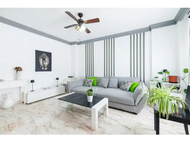 Casa Adosada en El Jau: Luminosa y Amplia, Perfecta para Familias