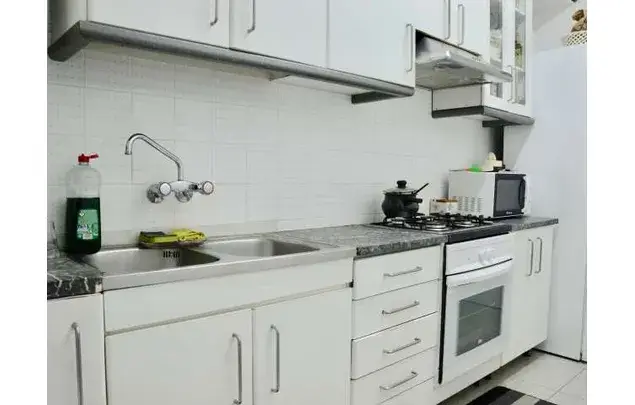 Apartamento 3 Dormitorios Barcelona Estudiantes Metro