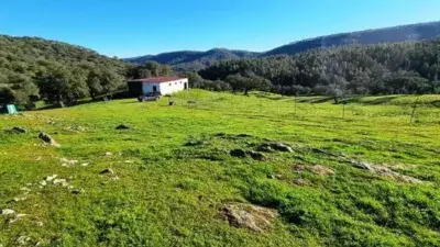 Casa rústica en venta en Cortelazor