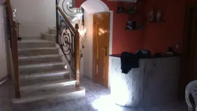Casa en Venta en Chilches 7 habitaciones 3 baños