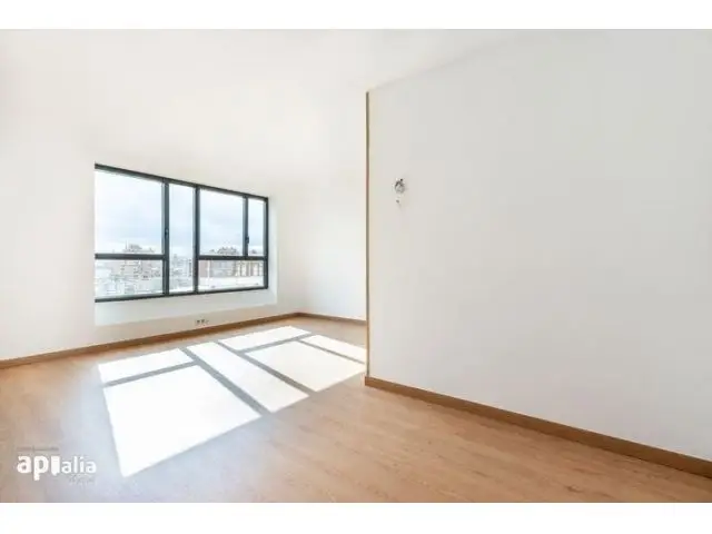 Piso en venta en Sabadell 122m2 3 habitaciones 2 baños