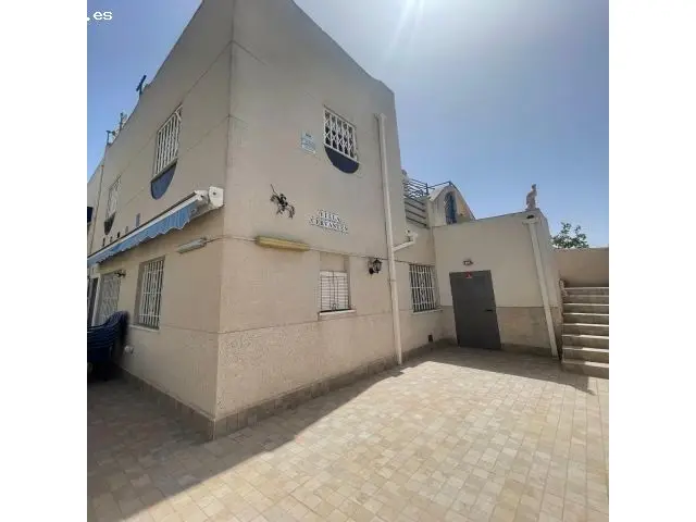 Dúplex Reformado Torrevieja Centro Comercial Piscina Jardín Solárium