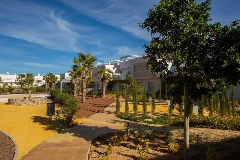 Apartamentos de Lujo en Complejo Residencial con Golf