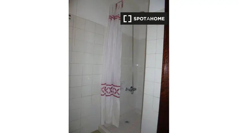 Habitacion en piso compartido Oviedo