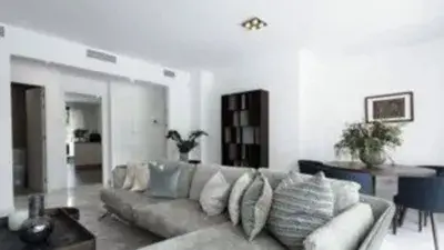 Apartamento en Marbella 3 Dormitorios 3 Baños Terraza Privada