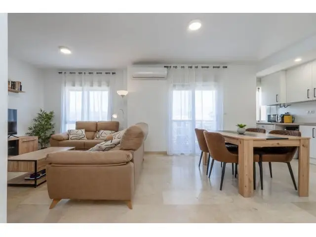 Apartamento en Playa Poniente Motril 83m2 2 dormitorios 2 baños terraza piscina
