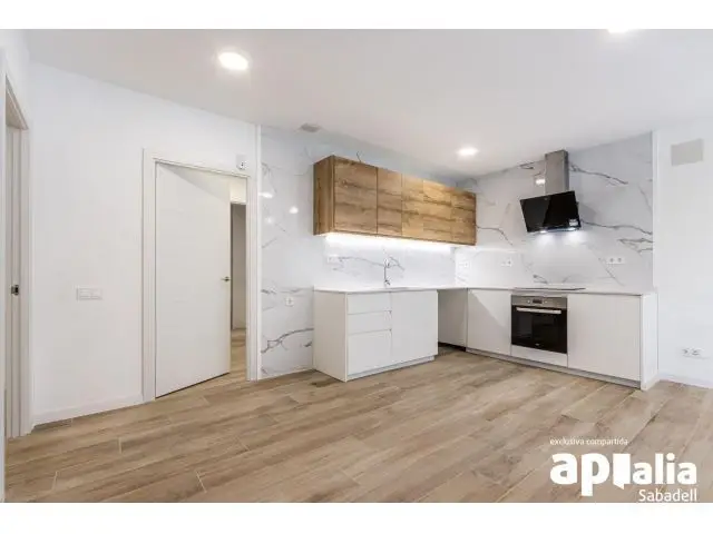 Piso 3 Habitaciones SemiCentro Sabadell