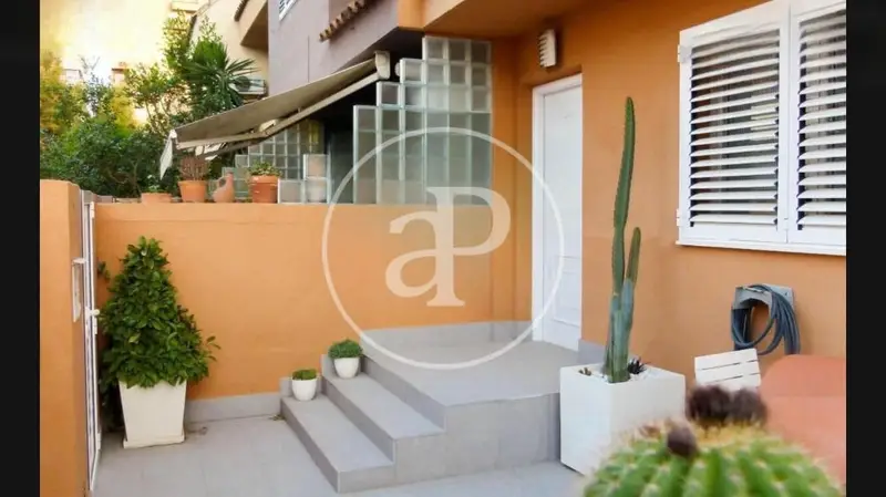 Chalet Adosado en Terramelar Paterna Valencia 256m2 3 Dormitorios Piscina