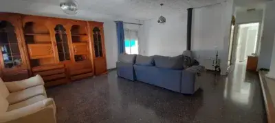 Piso en venta en Carrer de les Moreres