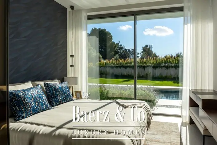 5 Bed Villa for sale