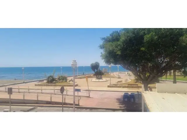 Casa Primera Línea de Playa Málaga del Fresno