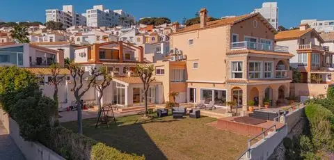 Casa-Villa de 5 Dormitorios en venta Santa Pola, España
