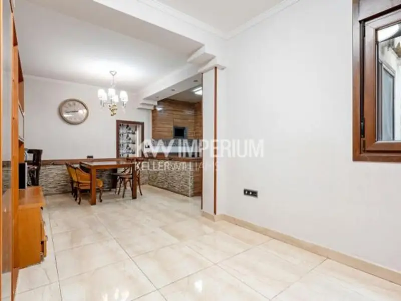 venta Piso en Distrito 5, Tarragona (44214568475.100500)- Globaliza