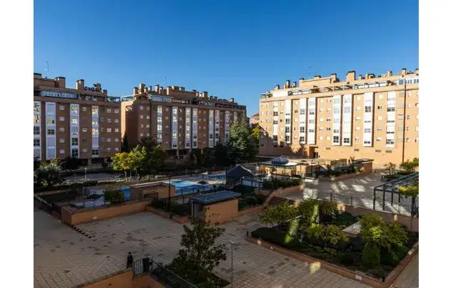 Estudio 40m2 Madrid Amueblado Piscina Aire Acondicionado