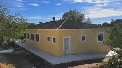 Chalet en venta en Pedralba