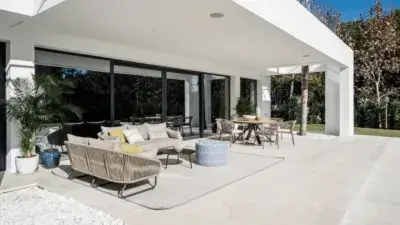 Villa Contemporanea en Atalaya Cerca de Guadalmina