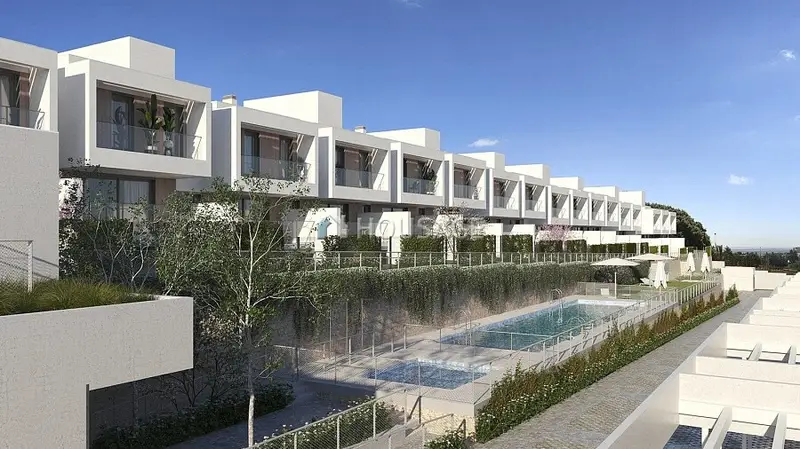Adosado en Colmenar Viejo con Jardin y Piscina