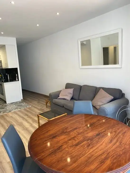 Apartamento 3 dormitorios 1 ba	no Barcelona Alquiler