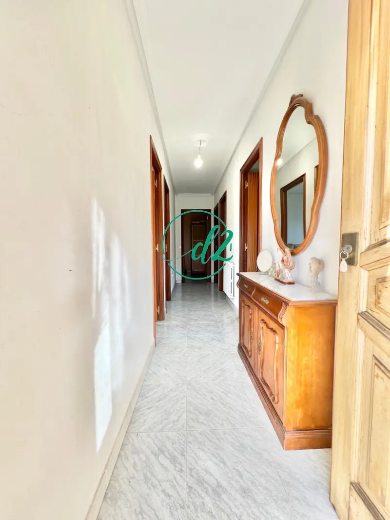 Casa con Chimenea en Ourense - 4 Dormitorios - Parcela 900m²