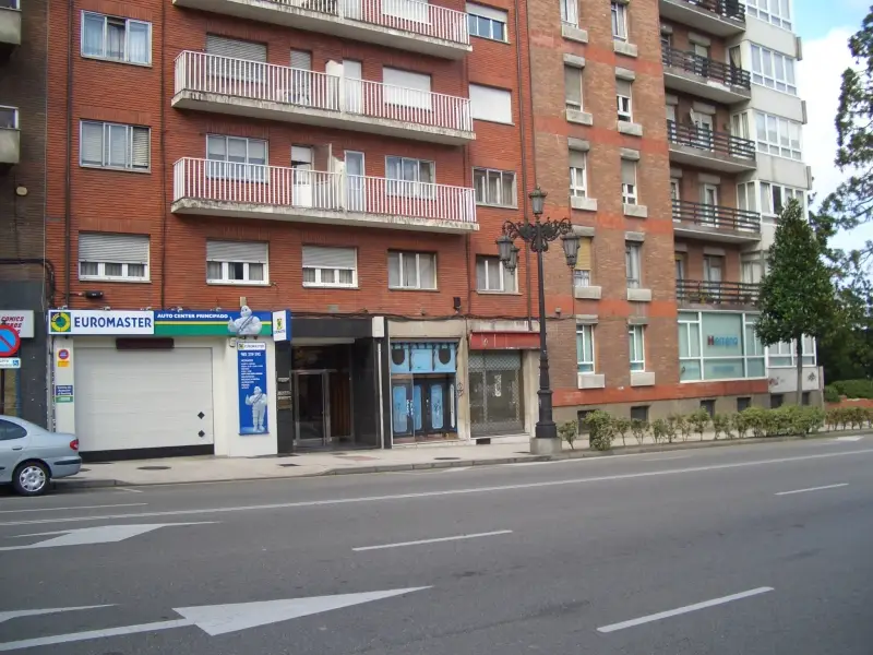 Local Comercial Av Galicia - Plaza de America 291m2