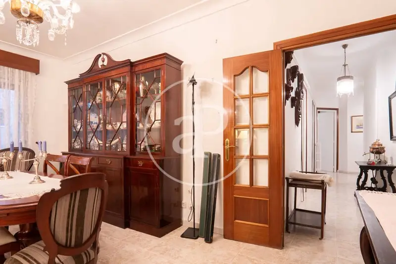 Apartamento en Venta Imperial Madrid 4 Dormitorios 2 Baños Reforma Integral