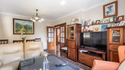 Chalet en Venta en Albolote 4 Dormitorios Piscina