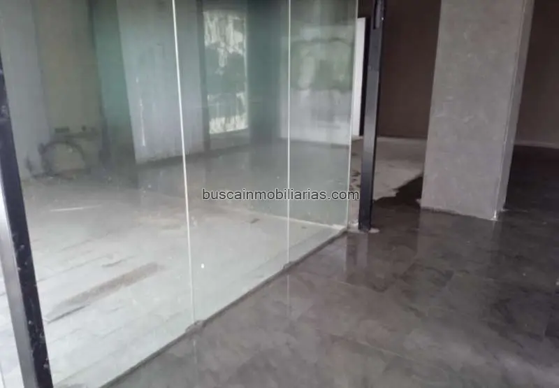 Local Comercial en Venta en Valencia - 128 m2