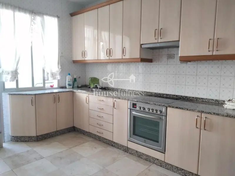 Venta Piso Soleado Centro Ferrol 5 habitaciones 2 baños