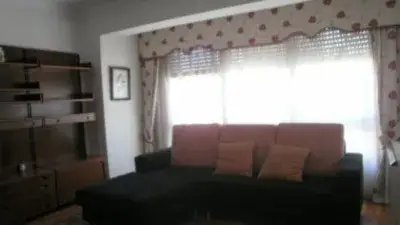 Piso en Alquiler Ensanche A 4 Dormitorios 1 Baño 120m2