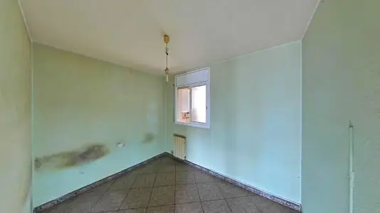 Pis Terrassa La Gr
ia 84m2 3 habitaciones 1 bao Ascensor