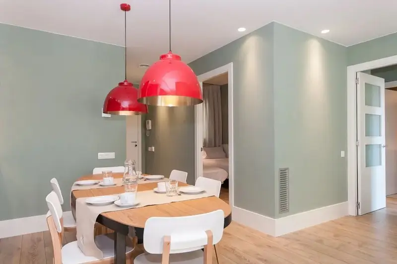 Apartamento 3 Dormitorios 1 Ba
																																													
																																													
																																													
																																													
																																													
																																													
																																													Barcelona Alquiler