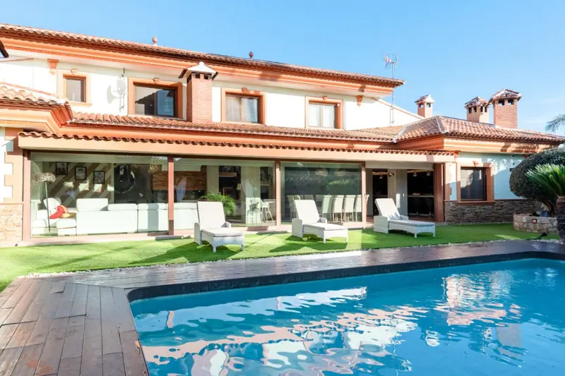Villa de Lujo en Benicolada Calpe 4 Dormitorios Piscina Jacuzzi