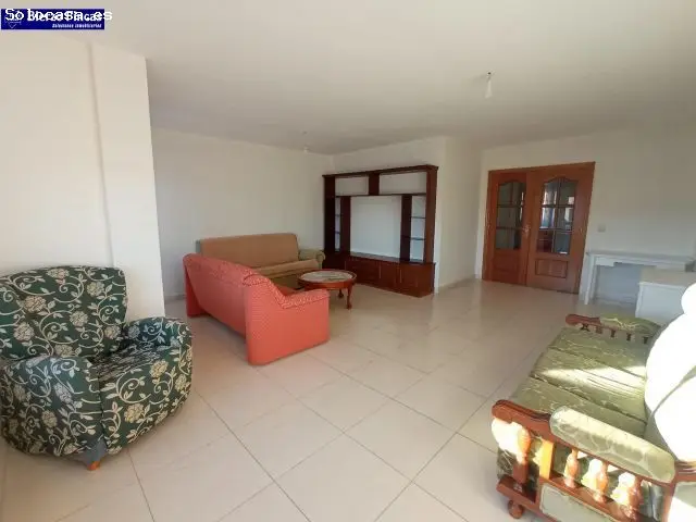Amplio Piso 100m2 Villaobispo Leon 3 Habitaciones 2 Banos