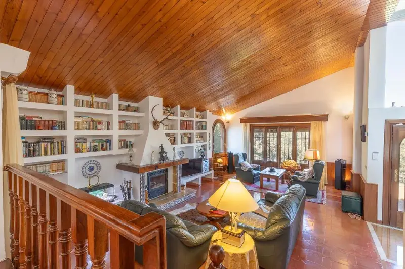 Venta Chalet con patio en Rebites Huetor Vega
