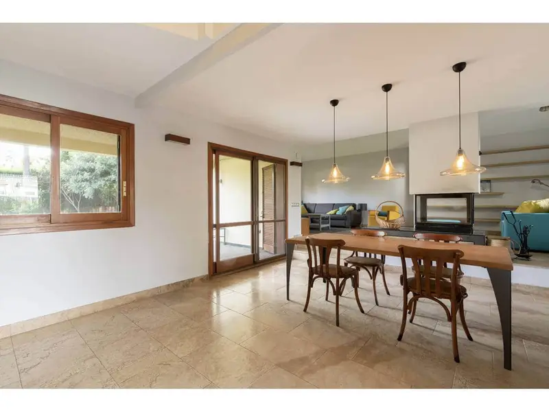 Chalet en venta en Paterna Valencia 344m2 5 dormitorios piscina