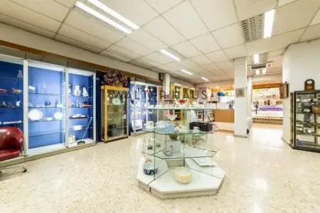 Local en Venta Castellana Madrid 460m² Tres Plantas