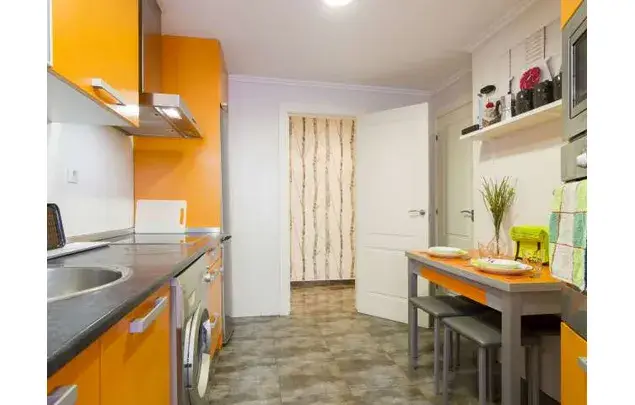 Alquiler de Habitaciones en Bilbao Apartamento Moderno 5 Dormitorios