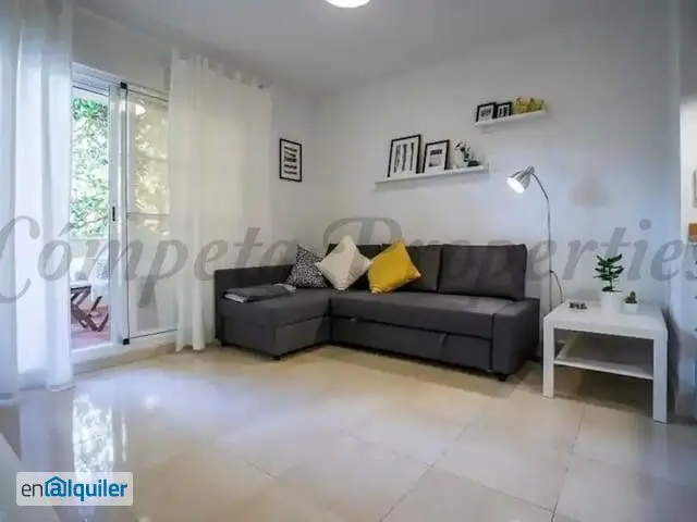 Alquiler Estudio Piscina Nerja Cerca de la Playa