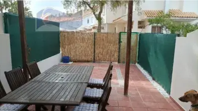 Casa adosada en alquiler en Cartaya