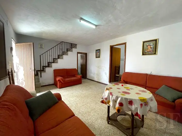 Casa de Campo con 3 Dormitorios en Canillas de Albaida