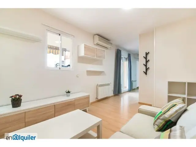 Alquiler Loft Ascensor Latina - Atico con Terraza en Lucero