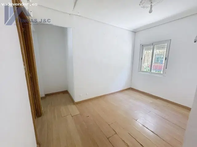 Vivienda Exterior para Actualizar en Las Fuentes Zaragoza