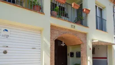 Casa pareada en venta en Carrer de la Tossa