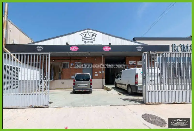 Nave Industrial en Venta Málaga - 1264m²