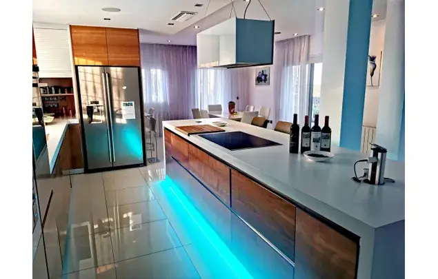 Villa de Lujo 4 Dormitorios 400m2 en Atalaya